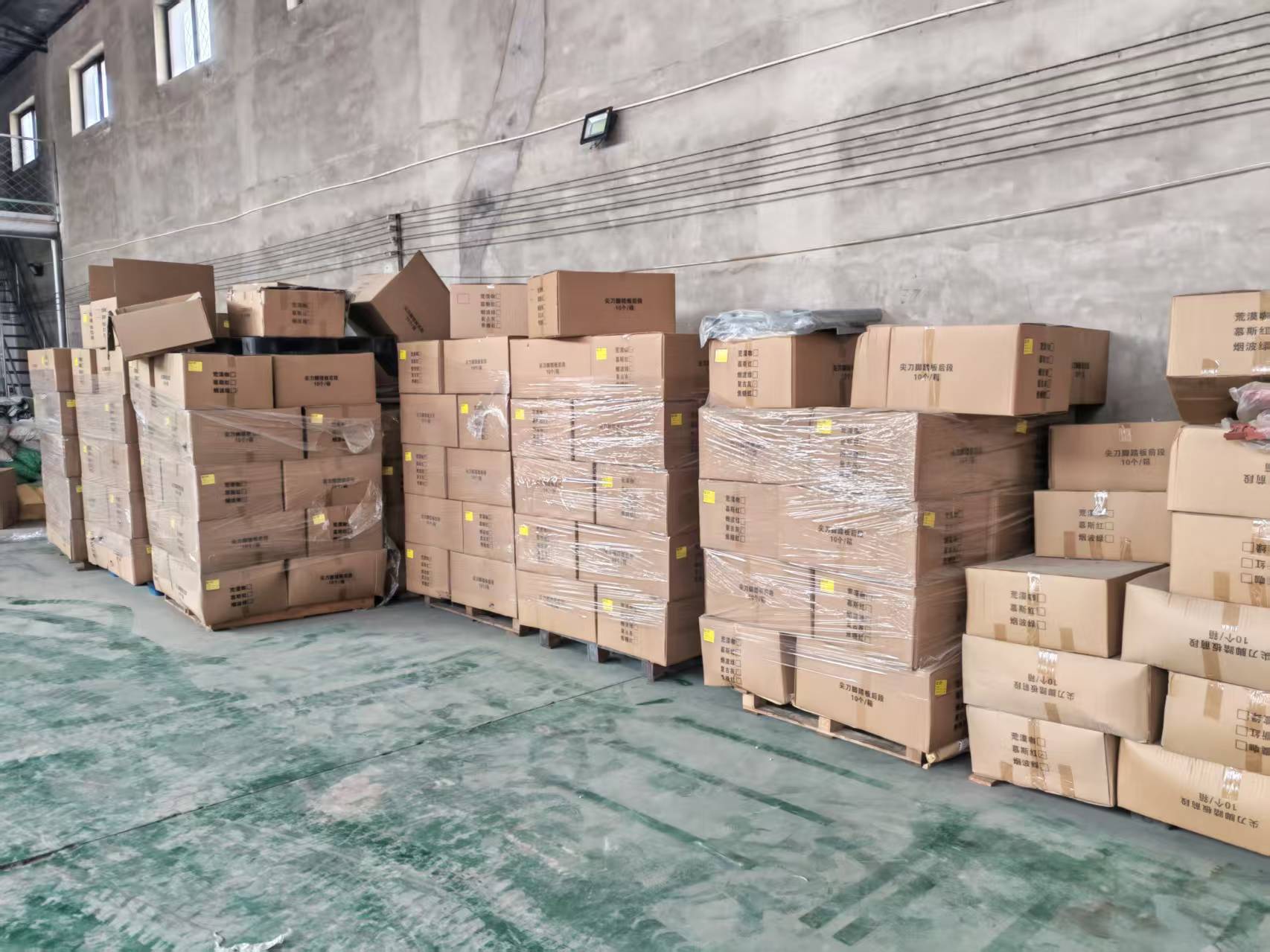 No Assembly Required Three-Tier Vintage-Style Rustic Brown Wood Bookshelf Retro Grid Shelving Unit Bedroom Living Room Office